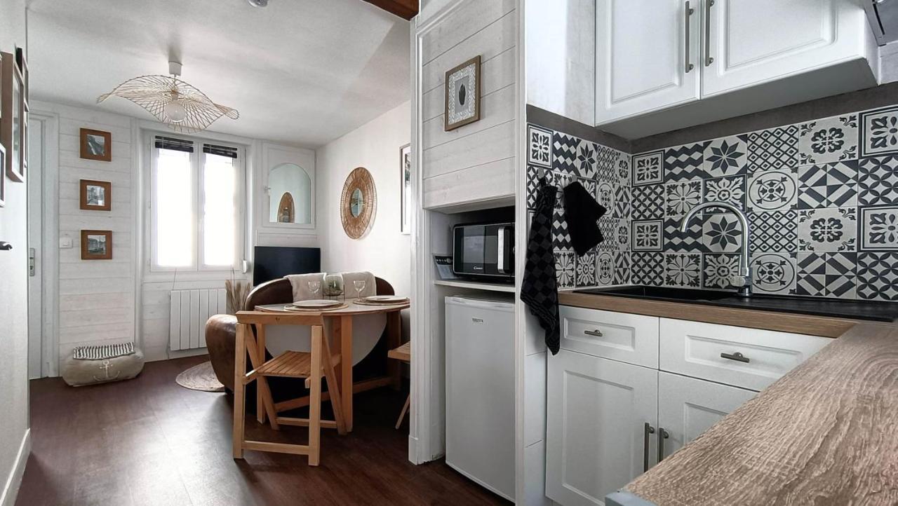 Logement Dans Maison De Pecheur เลอเทรปอร์ ภายนอก รูปภาพ